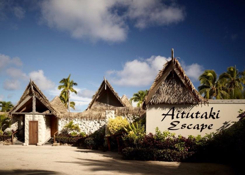  Aitutaki Interior Entrance
