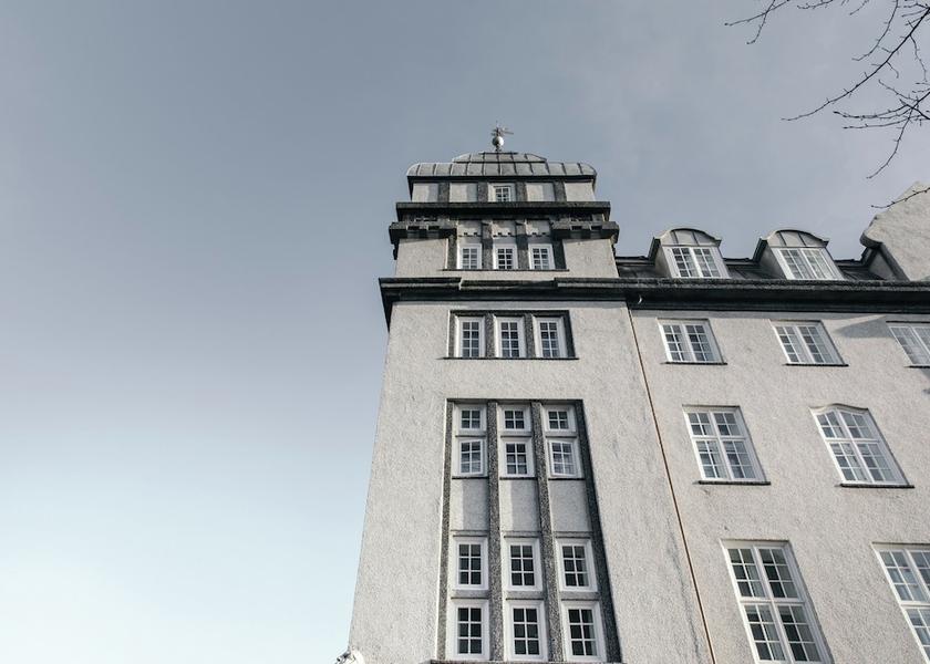 Southern Peninsula Reykjavik Facade