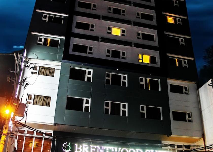  Quezon City Front of property - evening/night