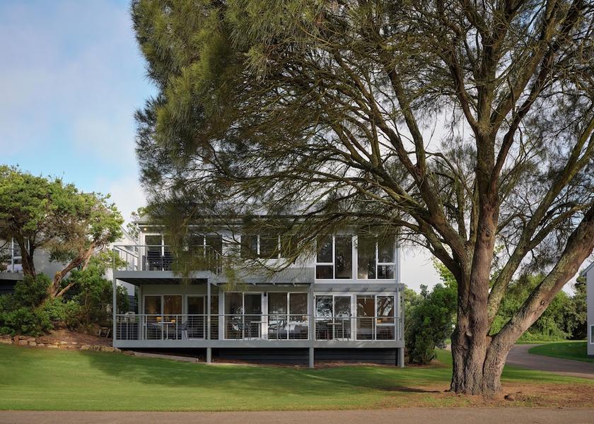 Victoria Melbourne Garden view