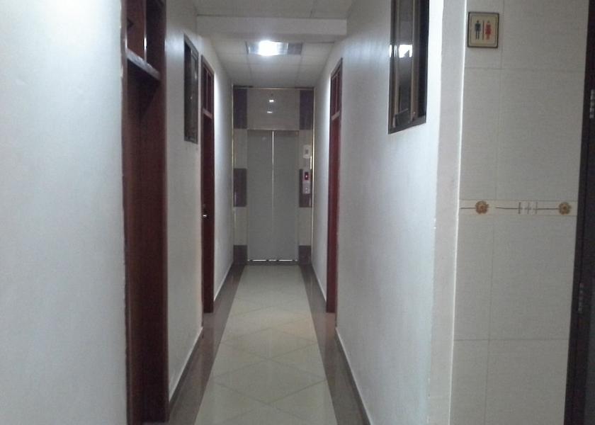  Dar es Salaam Hallway