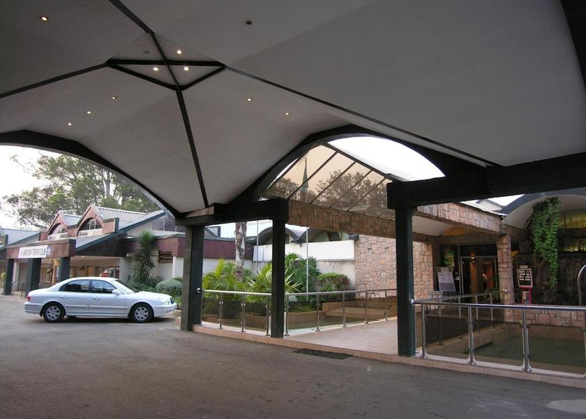  Lusaka Exterior Detail