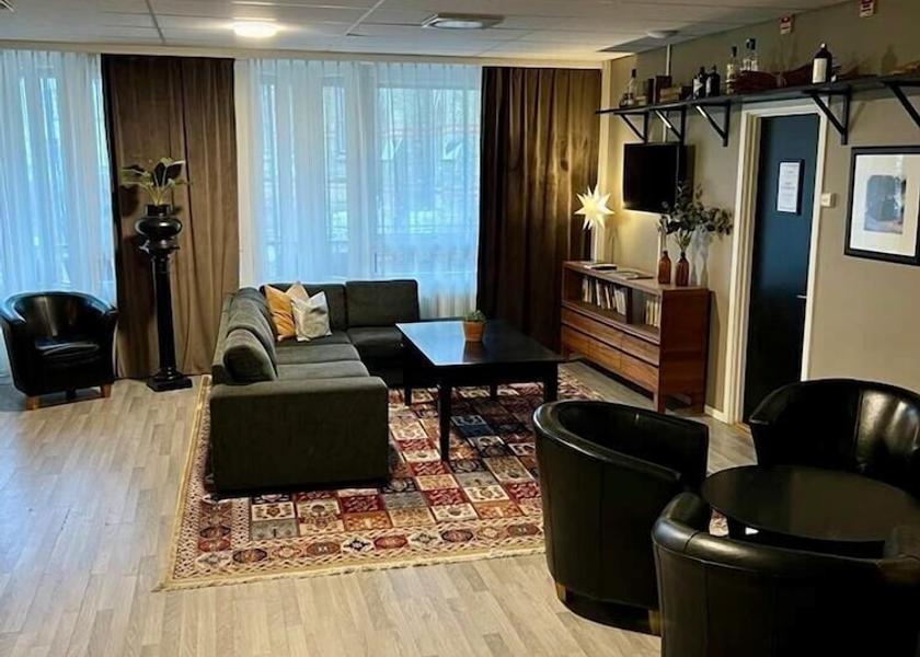 Västra Götaland County Trollhattan Lobby sitting area