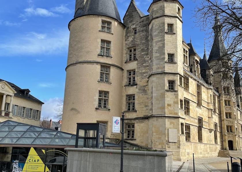 Bourgogne-Franche-Comté Nevers Point of interest