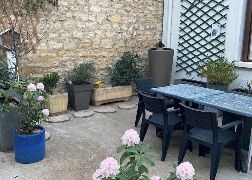 Bourgogne-Franche-Comté Nevers Courtyard view