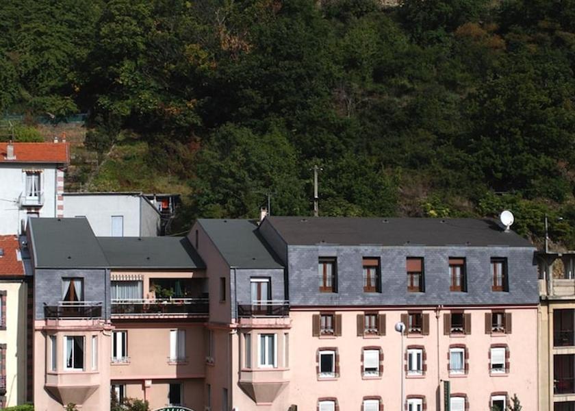 Auvergne-Rhone-Alpes Royat Exterior Detail