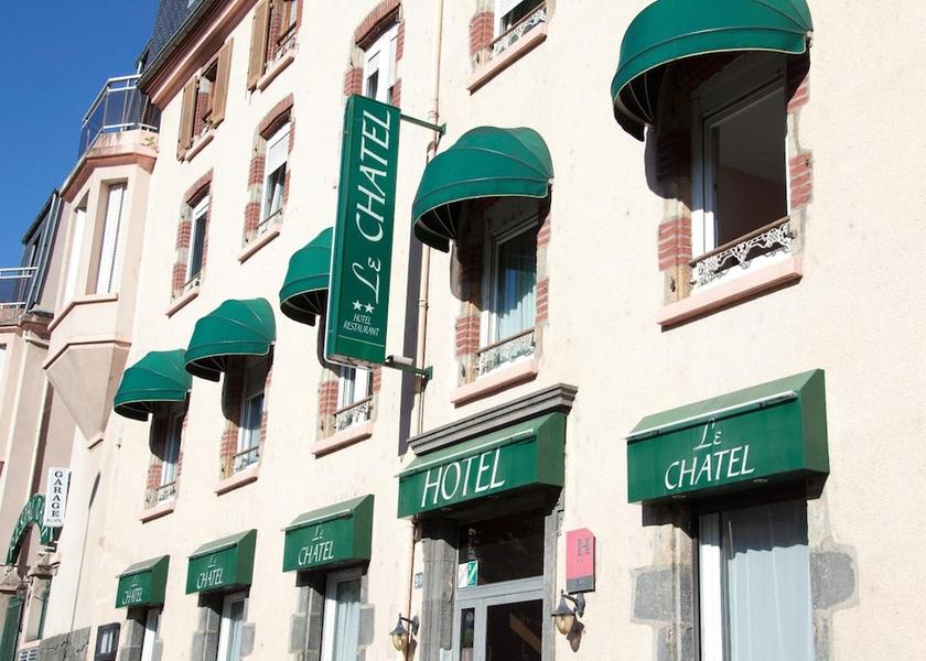 Auvergne-Rhone-Alpes Royat Exterior Detail