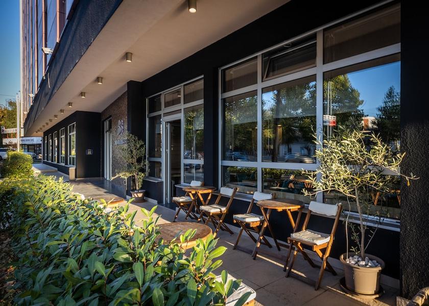 Montana Belgrade Exterior Detail