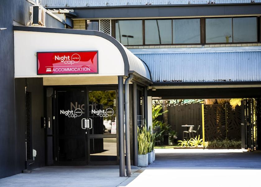 Queensland Buddina Property entrance