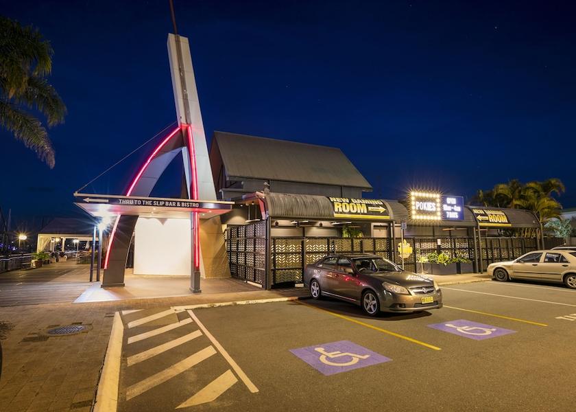 Queensland Buddina Front of property - evening/night
