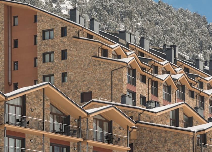 Canillo Bordes d'Envalira Front of property