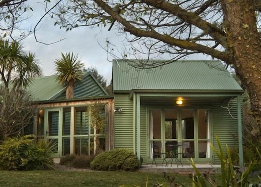 Waikato Taupō Exterior Detail