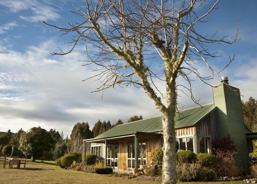 Waikato Taupō Exterior Detail