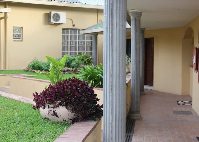  Blantyre Porch
