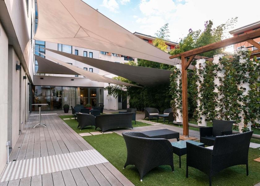 Auvergne-Rhone-Alpes Villefranche-sur-Saone Restaurant