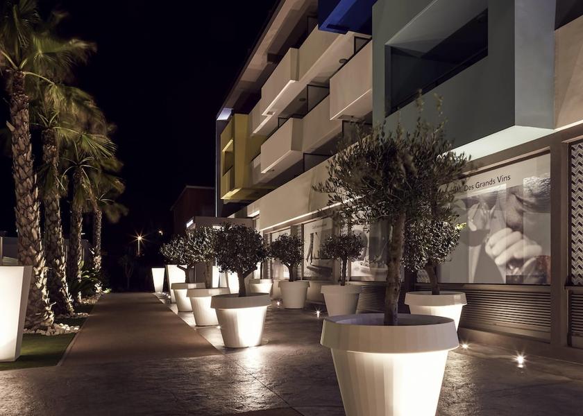 Occitanie Agde Exterior Detail