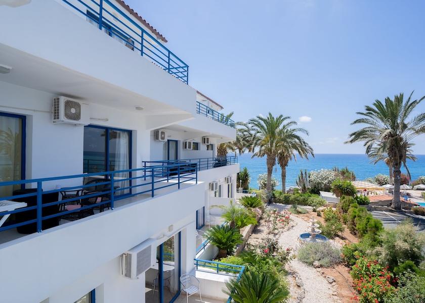  Kissonerga Exterior Detail