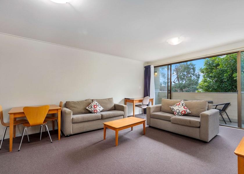 Victoria Melbourne Room