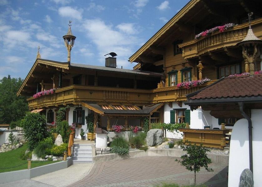 Tyrol Thiersee Facade
