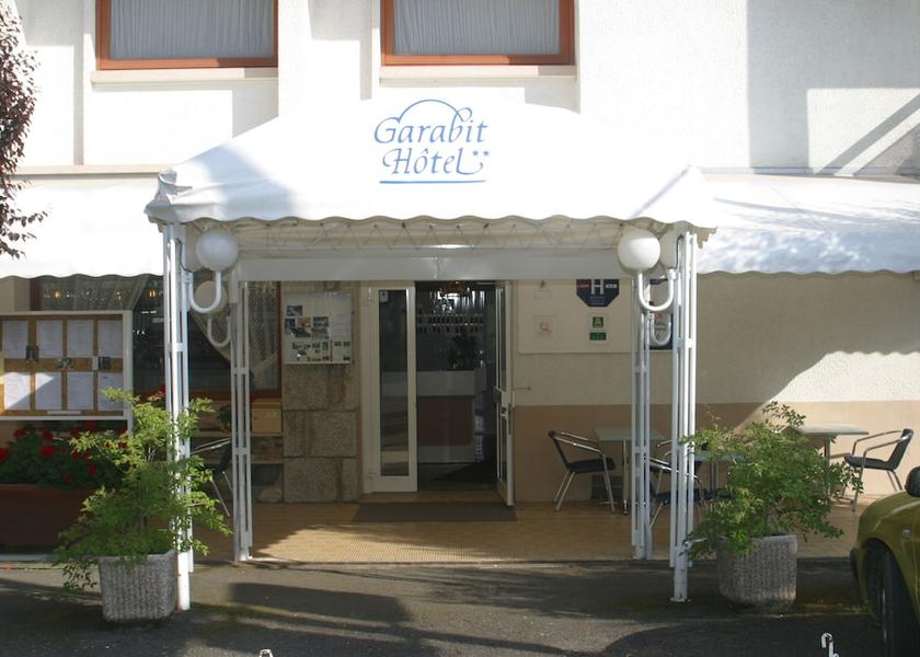 Auvergne-Rhone-Alpes Anglards-de-Saint-Flour Entrance