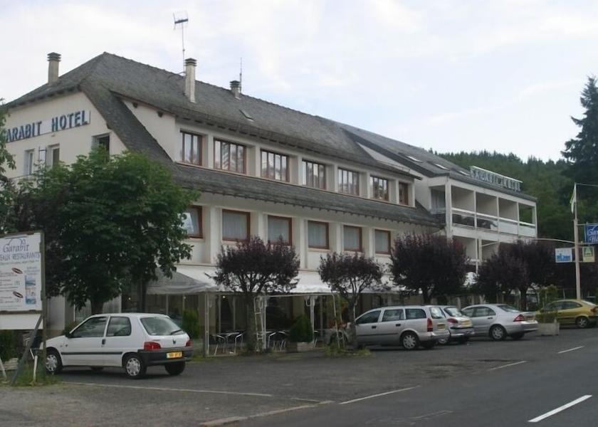 Auvergne-Rhone-Alpes Anglards-de-Saint-Flour Parking