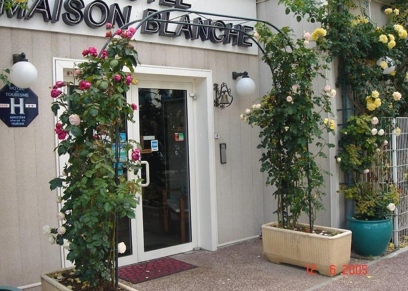 Ile-de-France Rungis Entrance