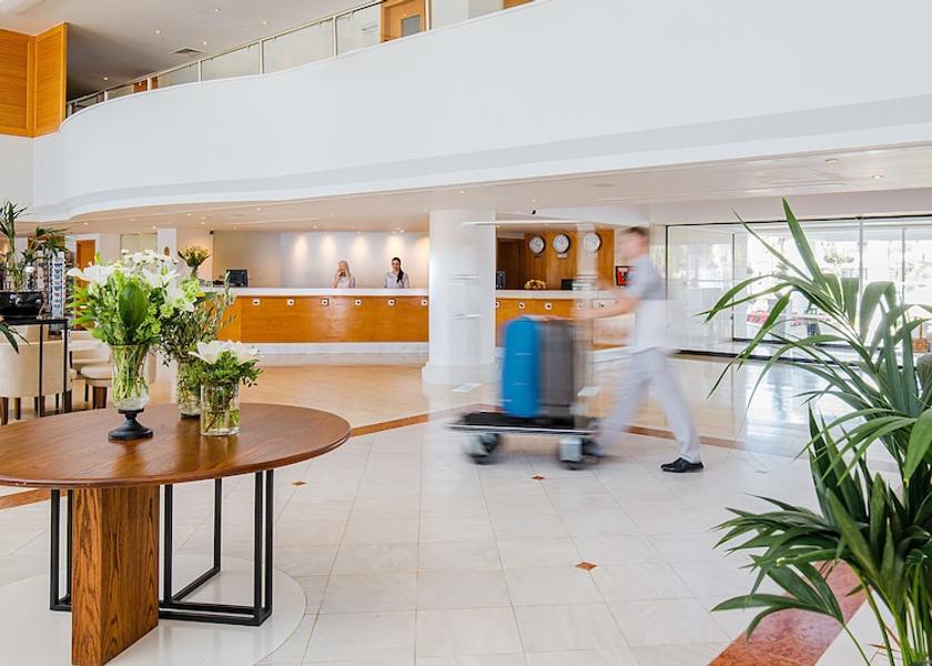  Geroskipou Reception