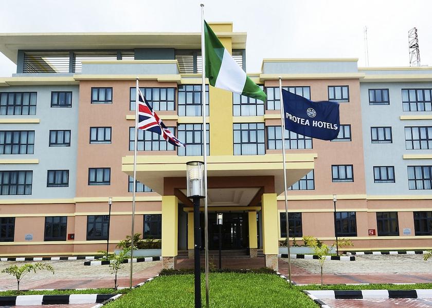 Lagos Lagos Front of property