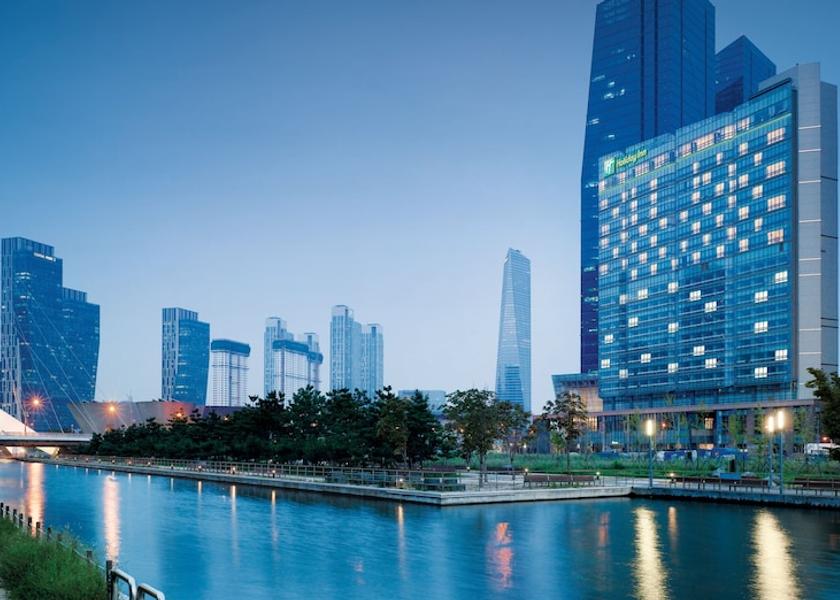  Incheon Exterior