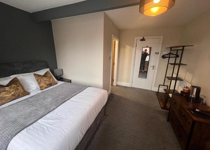 England Holmfirth Room