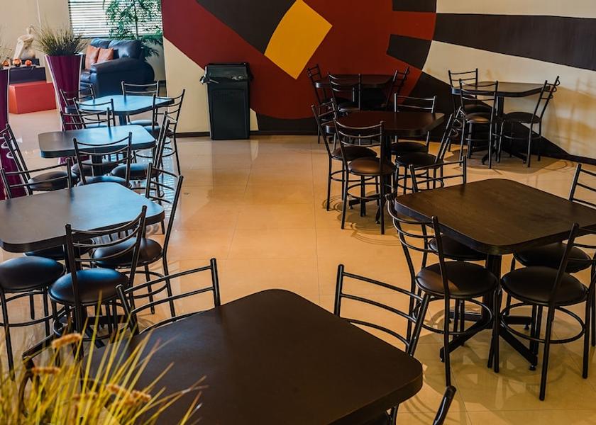 Chihuahua Delicias Lobby
