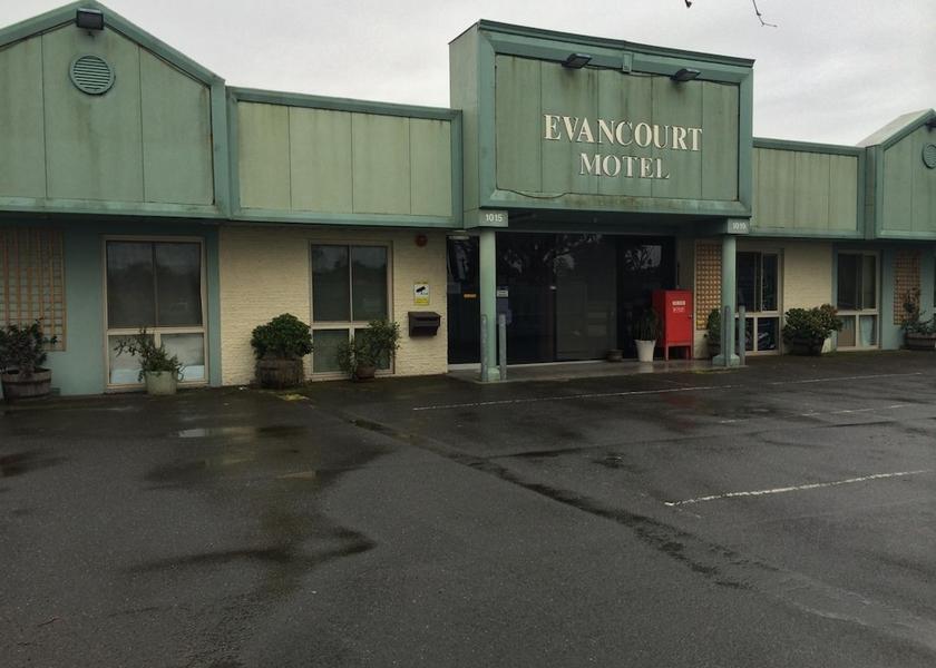 Victoria Melbourne Exterior Detail