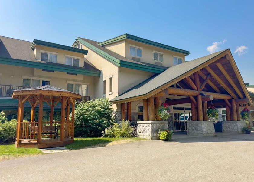 British Columbia Revelstoke Exterior