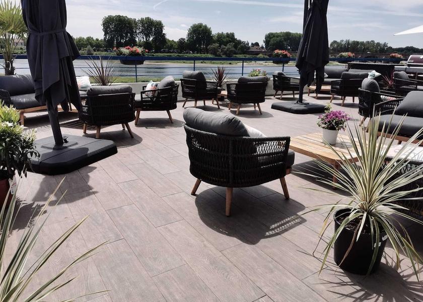 Bourgogne-Franche-Comté Nevers Terrace/patio