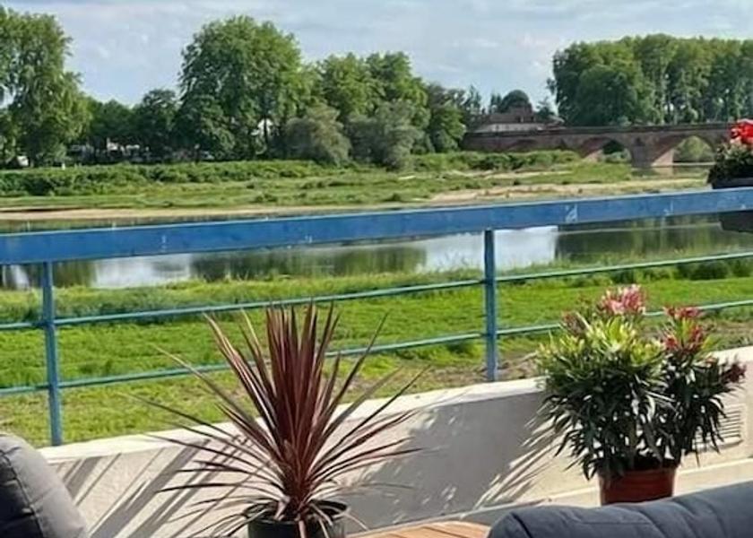 Bourgogne-Franche-Comte Nevers Terrace