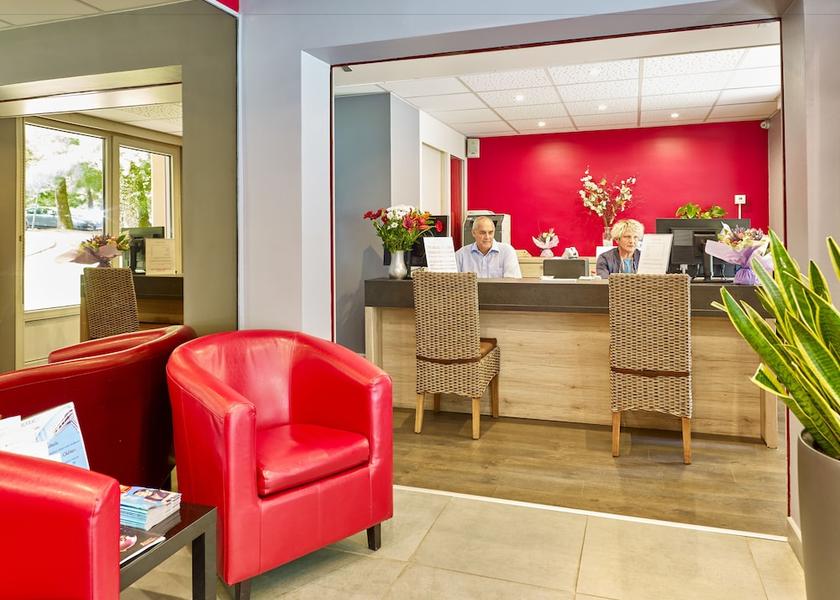 Grand Est Amneville Reception