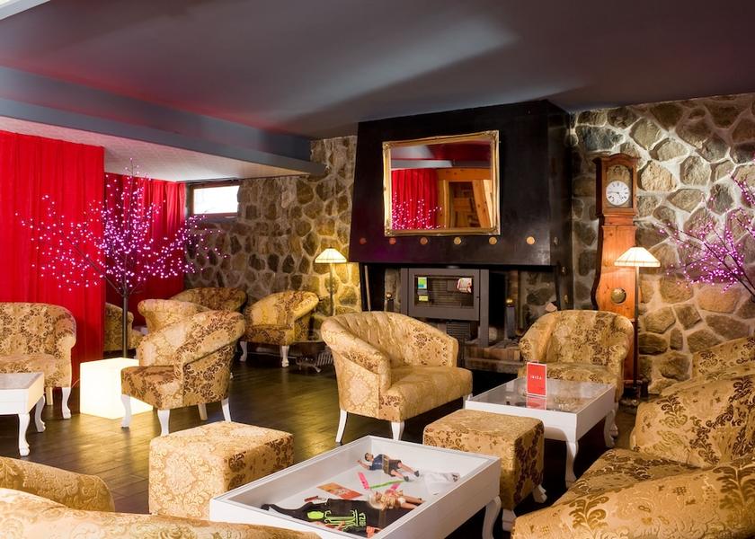 Auvergne-Rhone-Alpes Les Deux Alpes Lobby