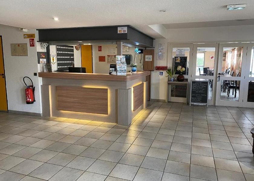 Île-de-France Epone Reception