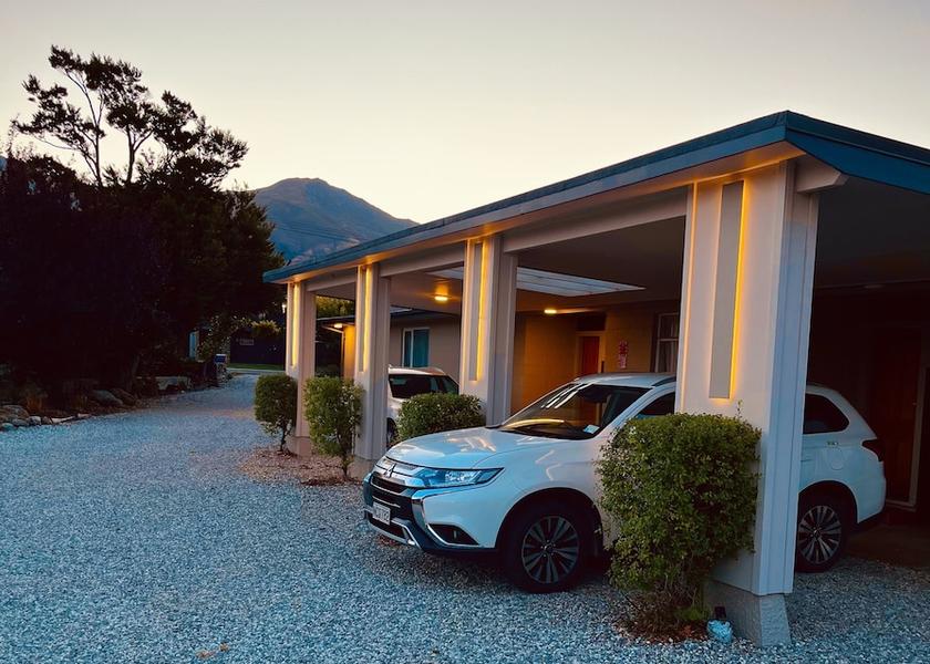 Otago Wānaka Front of property