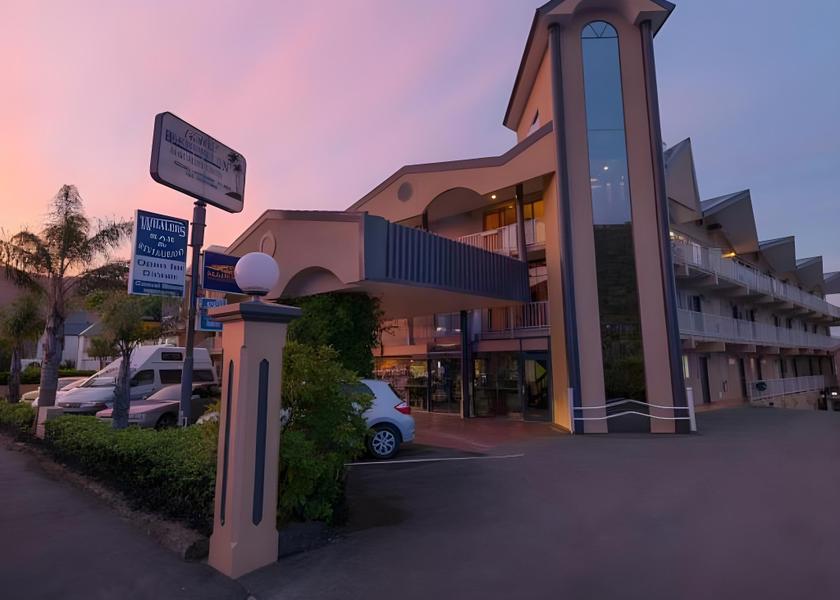 Marlborough Picton Hotel Exterior