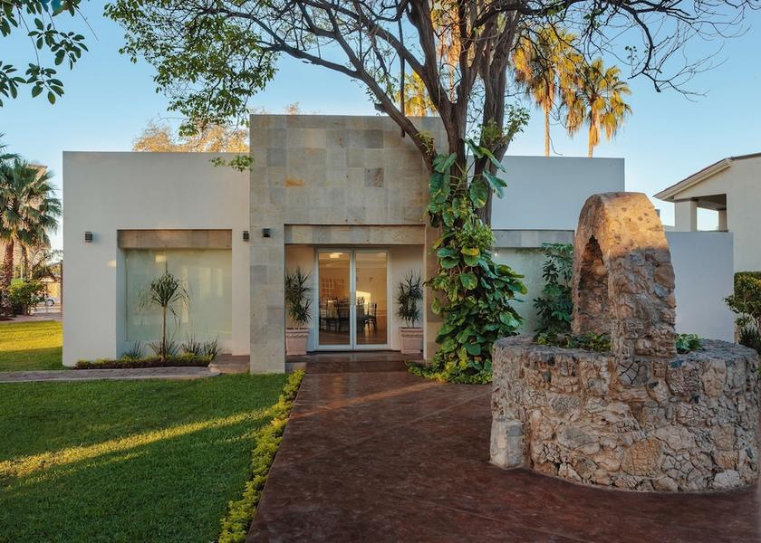 Sonora Cajeme Exterior Detail