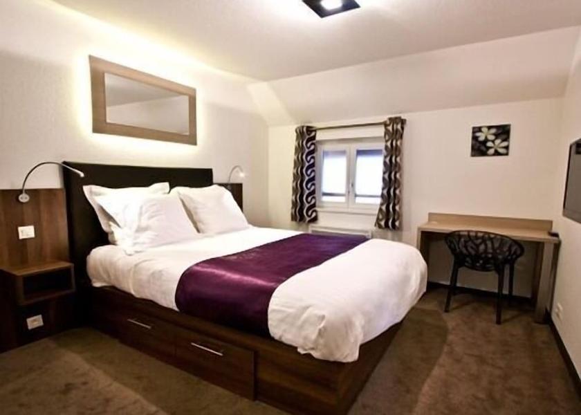 Grand Est Saint-Hippolyte Room