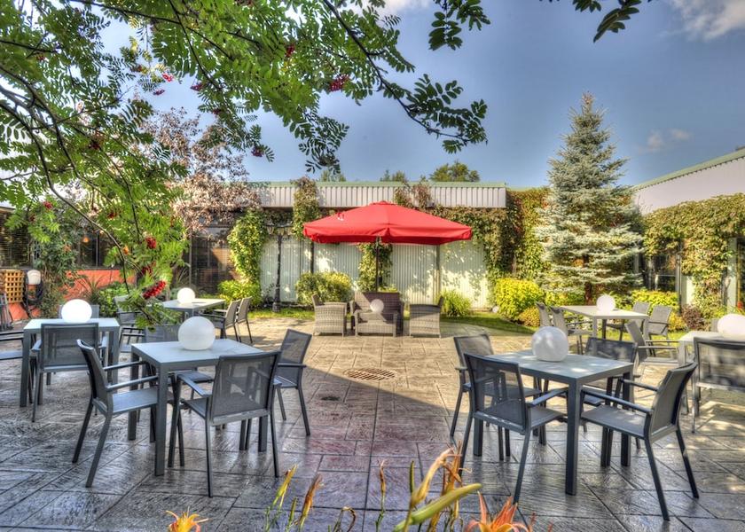 Quebec Val-d'Or Terrace/patio