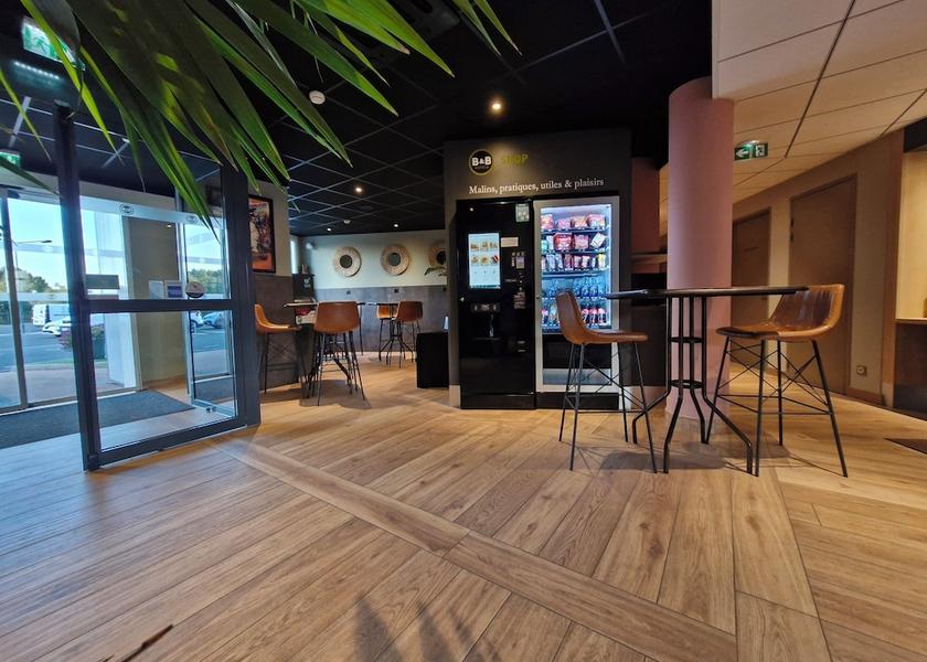 Auvergne-Rhone-Alpes Riom Reception