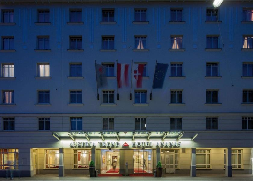 Vienna (state) Vienna Exterior Detail