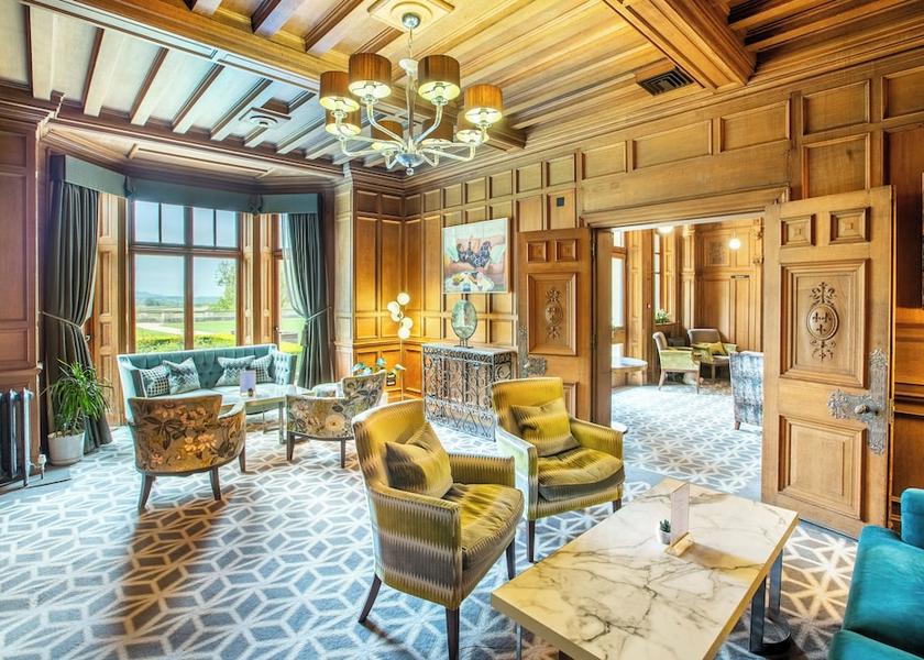England Evesham Lounge