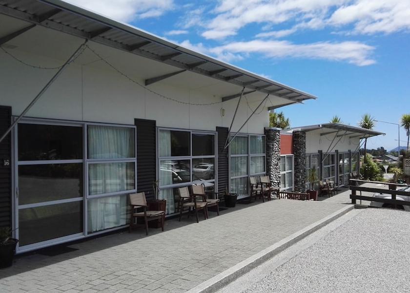 West Coast Fox Glacier Terrace/patio