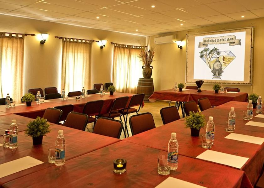 Karas Aus Meeting Room
