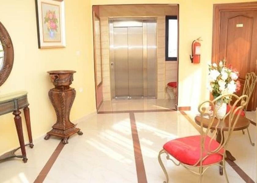  Oran Lobby