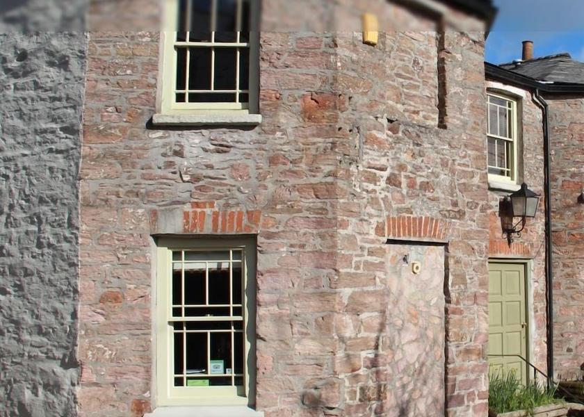 England Lostwithiel Exterior Detail